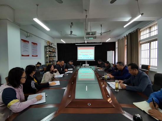 说明: C:\Users\Administrator\Desktop\金年会jinnianhuicom党委中心组召开党的二十大精神学习交流会\金年会jinnianhuicom党委中心组召开党的二十大精神学习交流会\IMG_20221025_083602.jpg