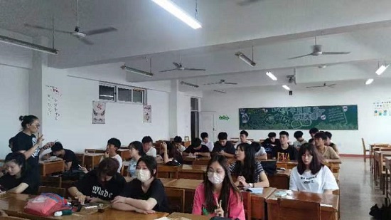 说明: C:\Users\Administrator\Desktop\金年会jinnianhuicom开展大学生诚信教育活动2022.6.14\金年会jinnianhuicom开展大学生诚信教育活动2022.6.14\2.jpg