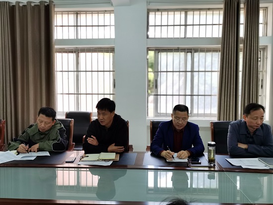 说明: C:\Users\Administrator\Desktop\金年会jinnianhuicom党委中心组召开党的二十大精神学习交流会\金年会jinnianhuicom党委中心组召开党的二十大精神学习交流会\IMG_20221025_083353.jpg