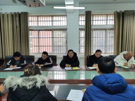 说明: C:\Users\Administrator\Desktop\金年会jinnianhuicom召开2021年度党支部书记述职评议会\金年会jinnianhuicom召开2021年度党支部书记述职评议会\IMG_20211228_083204.jpg