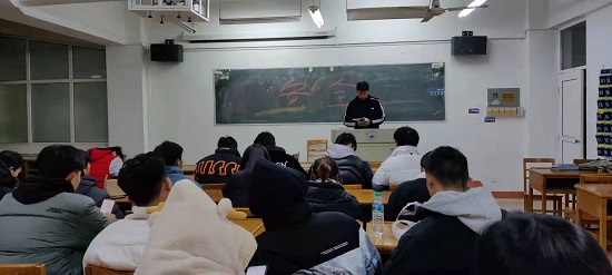 说明: C:\Users\Administrator\Desktop\金年会jinnianhuicom召开期末安全教育主题班会2021.12.27\金年会jinnianhuicom召开期末安全教育主题班会2021.12.27\3.jpg